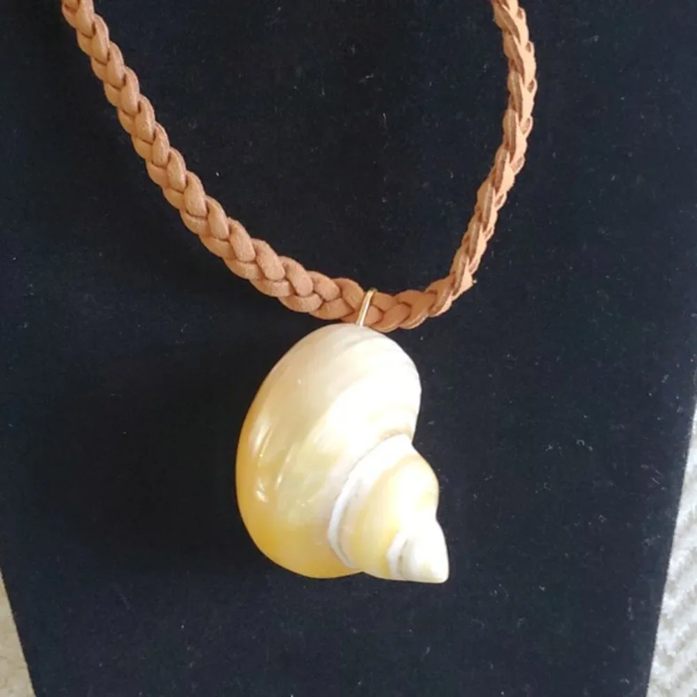Free People “Sara” Shell Choker – Natural Shell – NWT – Boho Coastal Jewelry